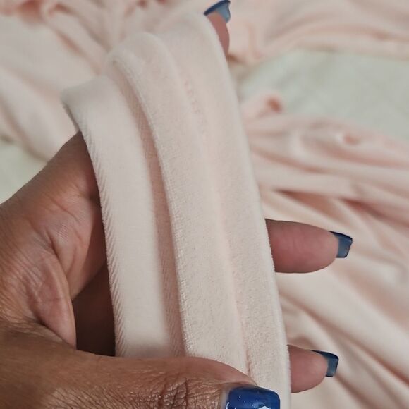 Elegant Pink Women's Robe - Picture 13 of 16